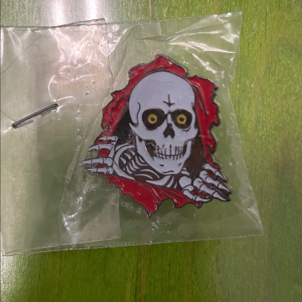 Powell Peralta Ripper Skull  Pin
